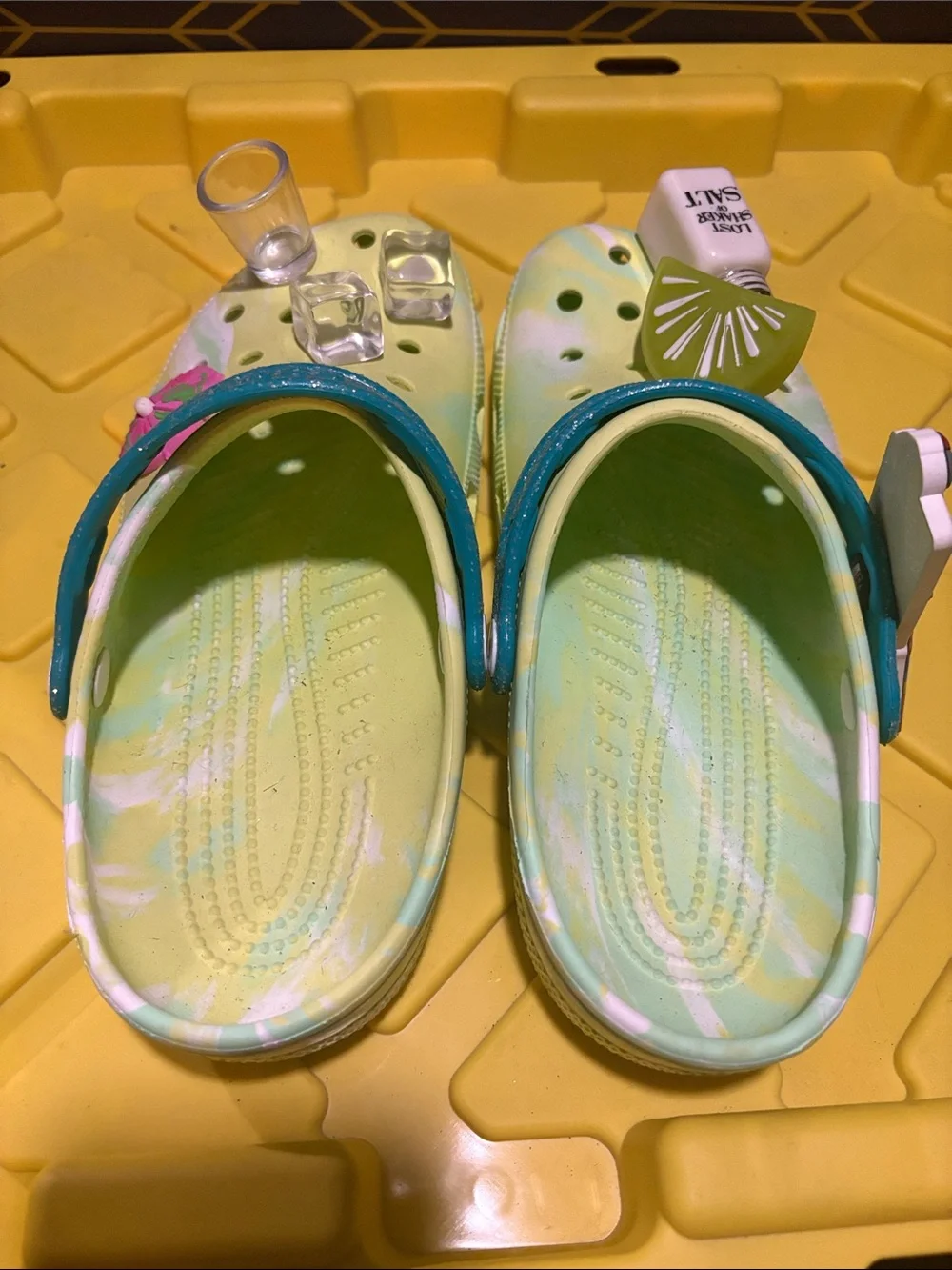 CROCS Jimmy Buffet Margaritaville Tie-Dye Lime Green  with Teal Strap and Charms